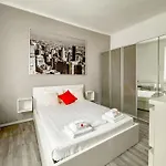 Cf7 Duomo - 3 Mins Walk From Duomo Lägenhet Milano