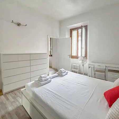 Cf7 Duomo - 3 Mins Walk From Duomo Appartement *